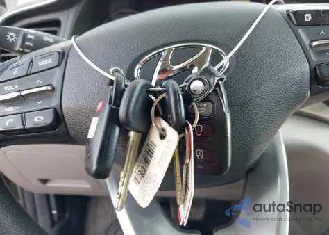 2020 Hyundai Elantra Sel from USA, damaged, VIN KMHD84LF2LU106878